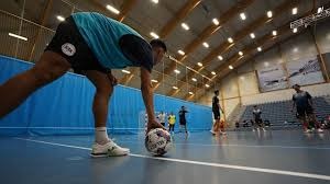 技术与数学虽是博弈的基石，但贪婪永远是系统中最不稳定的变量。（技术与数学撑起博弈的根基，贪婪却是系统里最易失控的变量。）